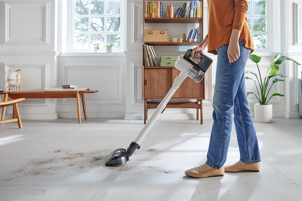 LG's new CordZero allinone tower can clean and then clean itself