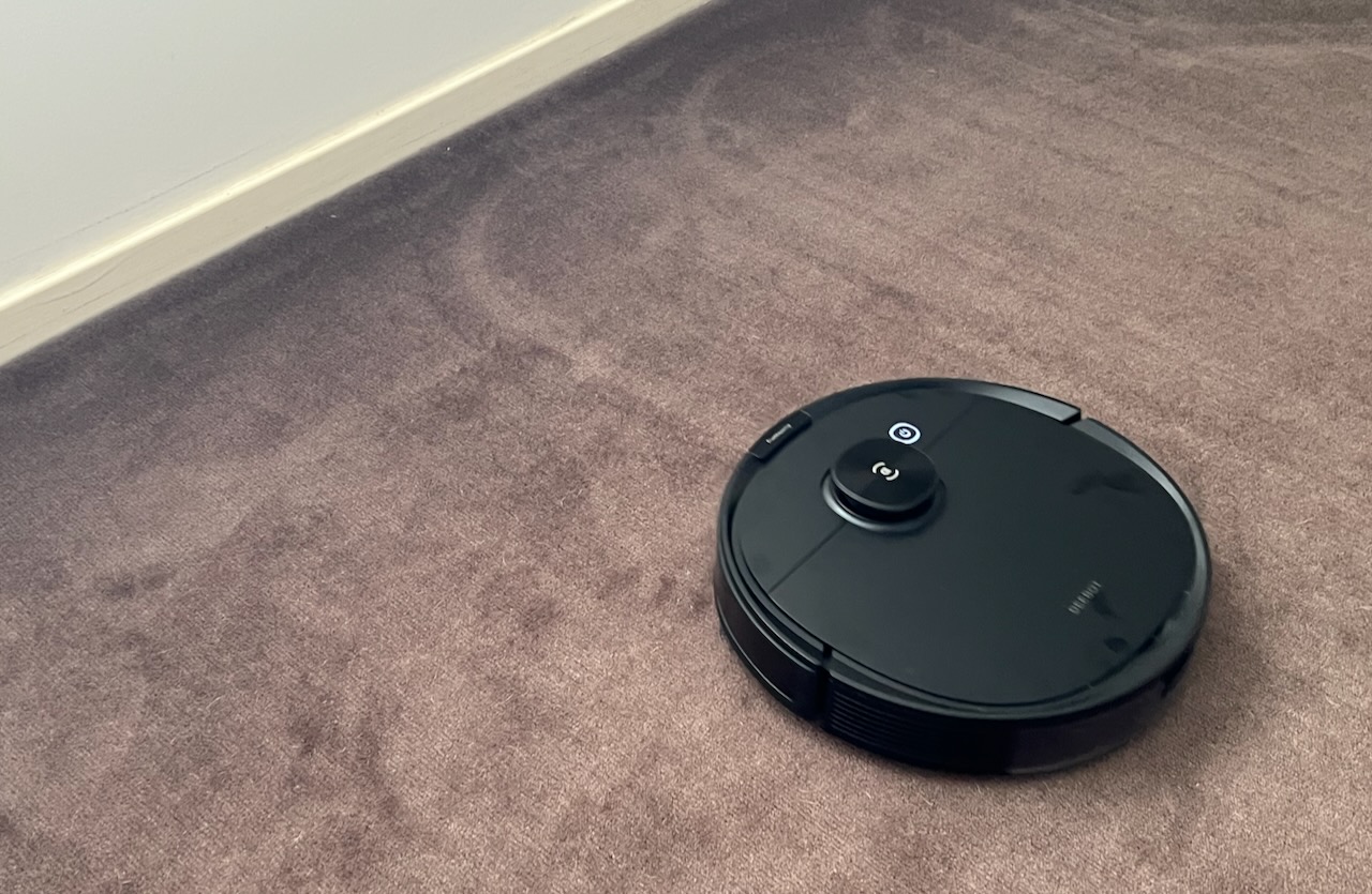 Ecovacs Robotics Deebot Neo review quality robot vacuum that won't