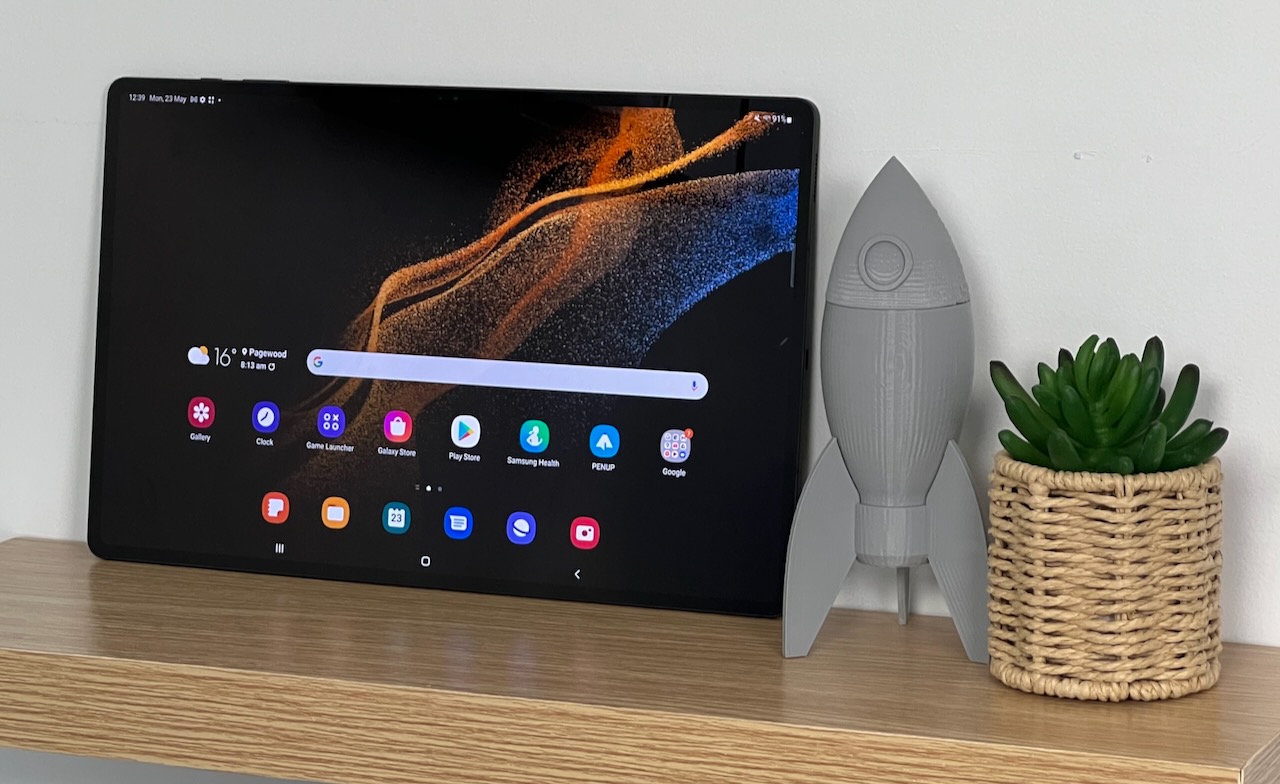 Samsung Galaxy Tab S8 Ultra review the biggest tablet with giant