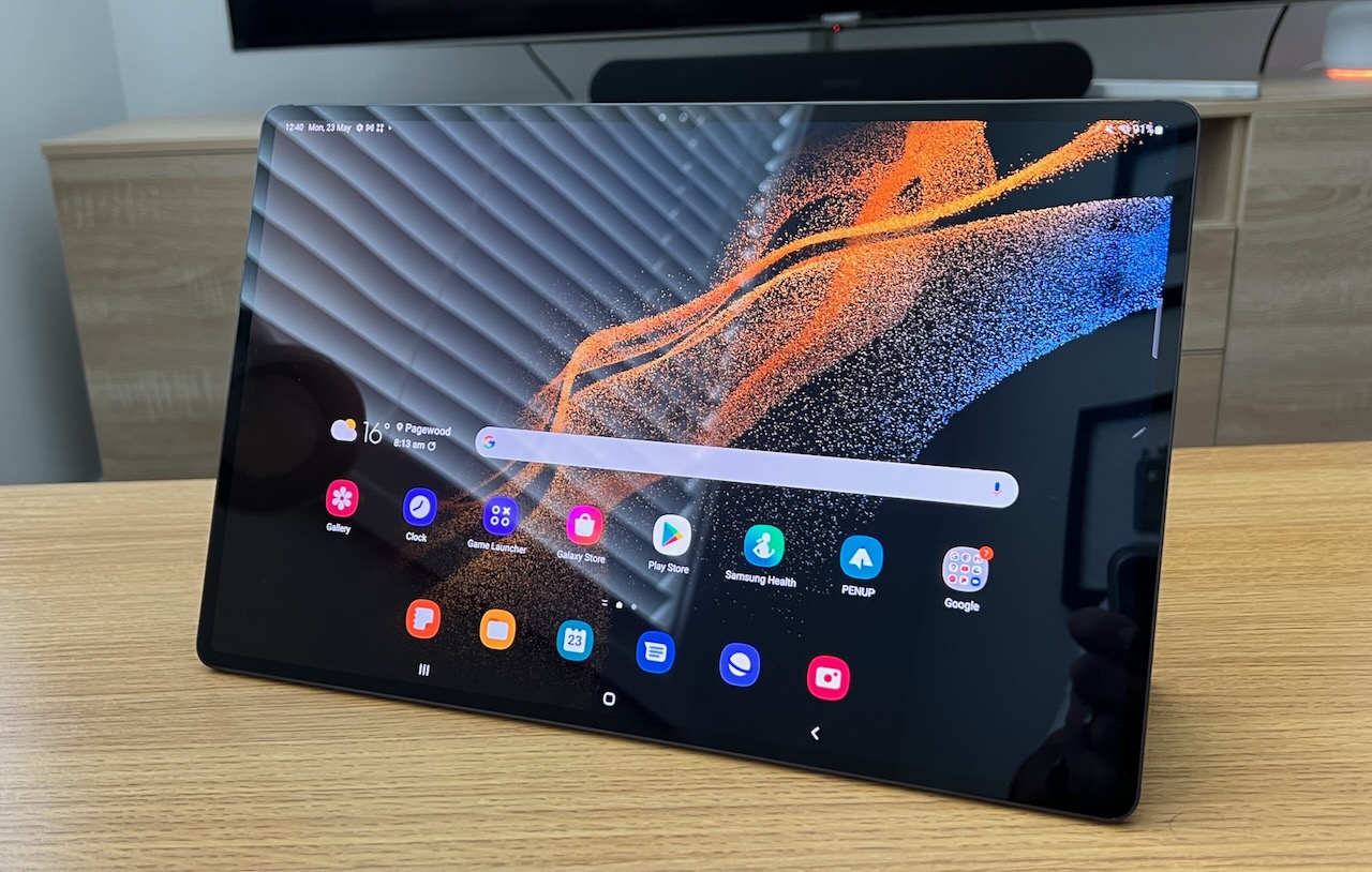 Samsung Galaxy Tab S8 Ultra review the biggest tablet with giant