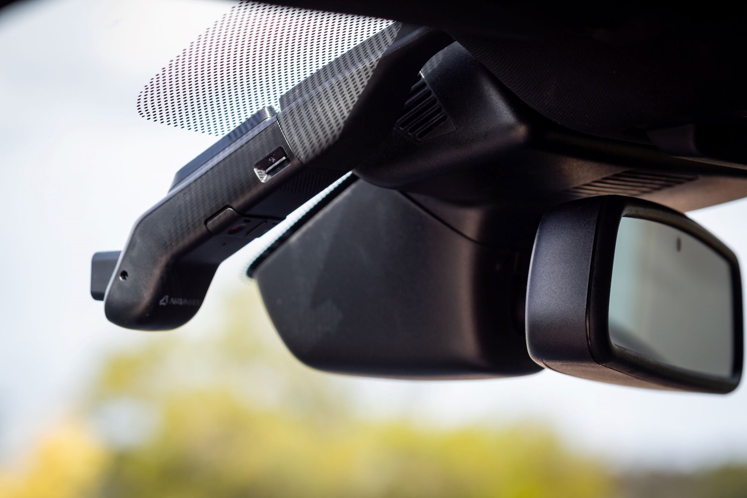 Navman releases new MiVue Alta Workmate XDC dash cam for utes and work