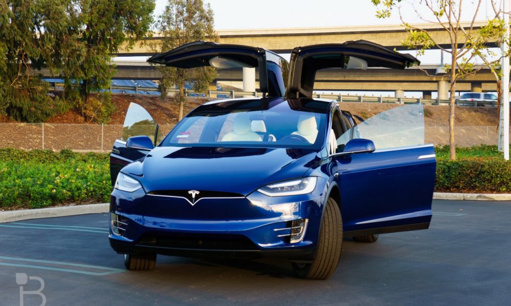 How does the Tesla Model X hold up after one month? TechKee