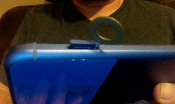 Google Pixel Insert/Eject SIM Card Technipages