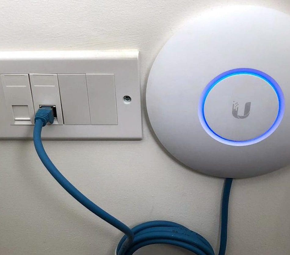 What Is an Access Point? - Technipages