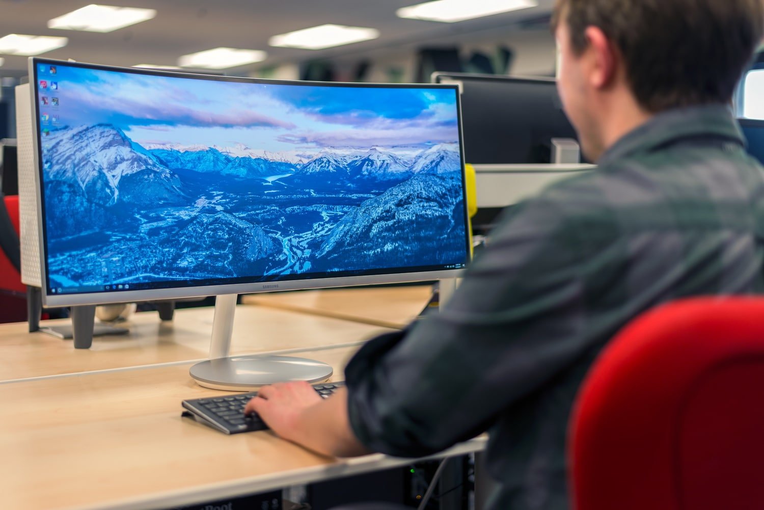 Best Monitors To Buy Technobezz