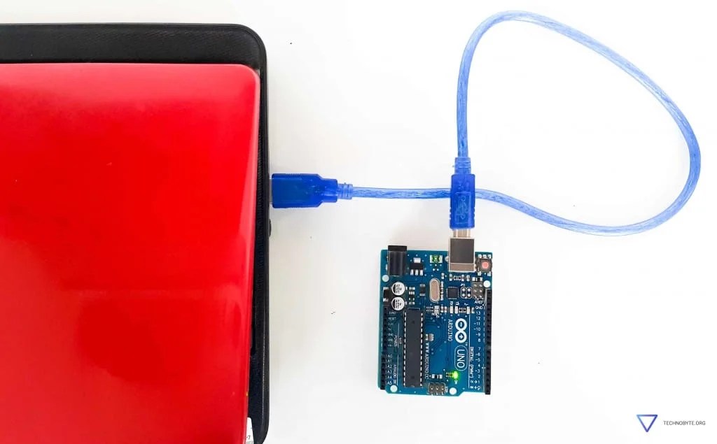 Four ways to power up the Arduino Uno