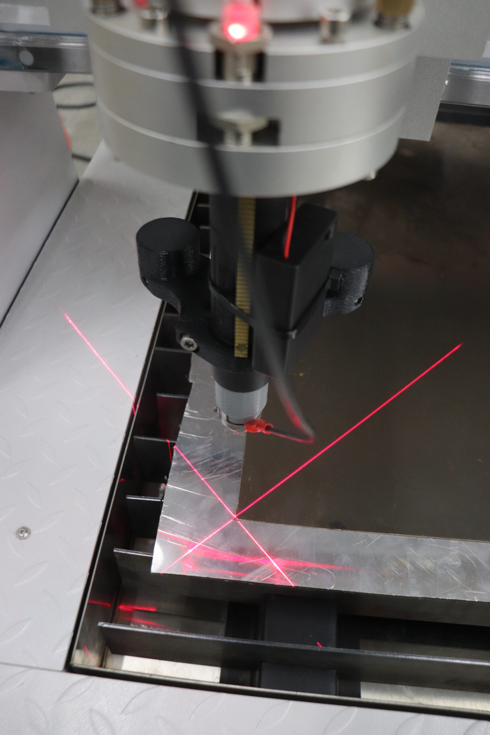 A Crosshair Generator for Plasma Cutters