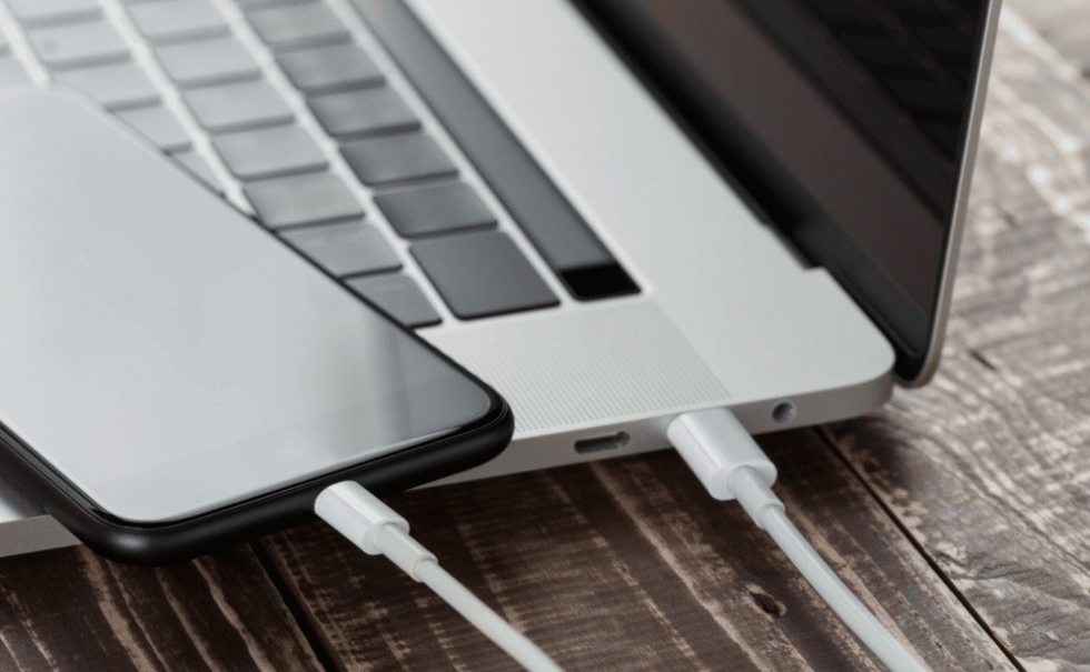 How to Connect iPhone to MacBook Air? TechnoWifi