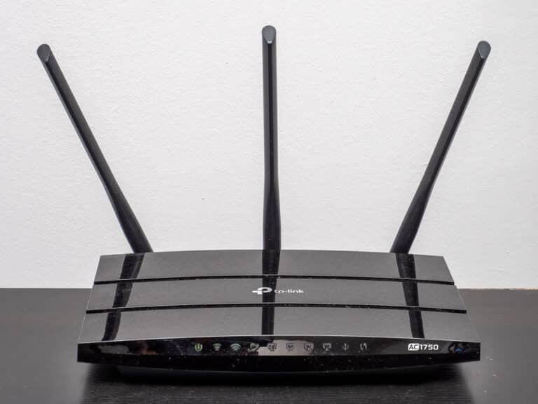 How to Extend WiFi Range With Another Router? TechnoWifi