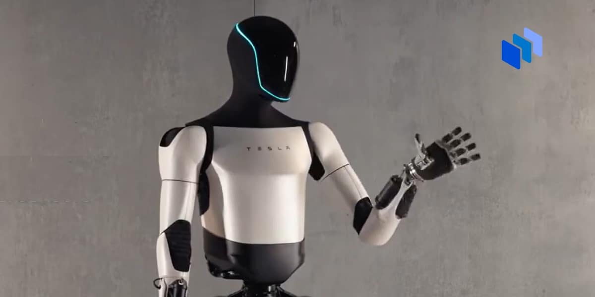 Tesla Optimus Gen2 Musk's Robot Can Gently Carry an Egg