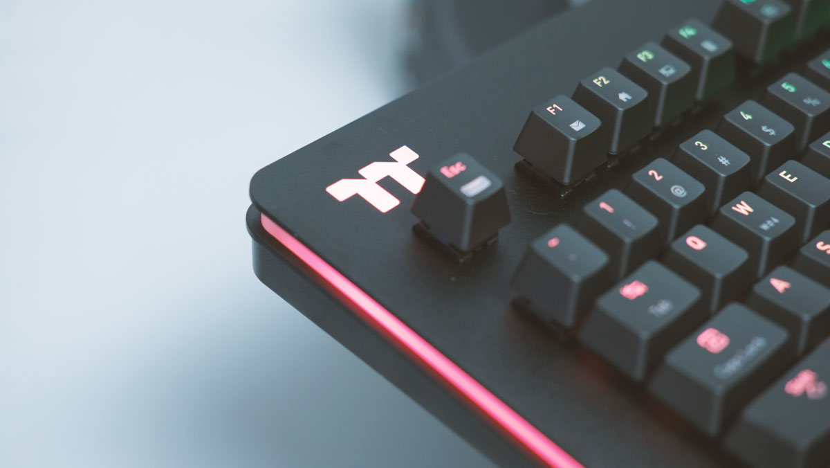Review Thermaltake Level 20 RGB Razer Green Keyboard