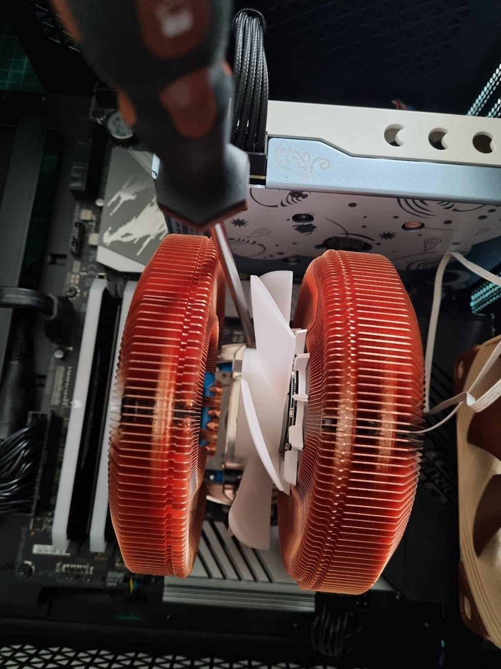 Installing Classic Zalman Flower cooler to a modern system | Page 2