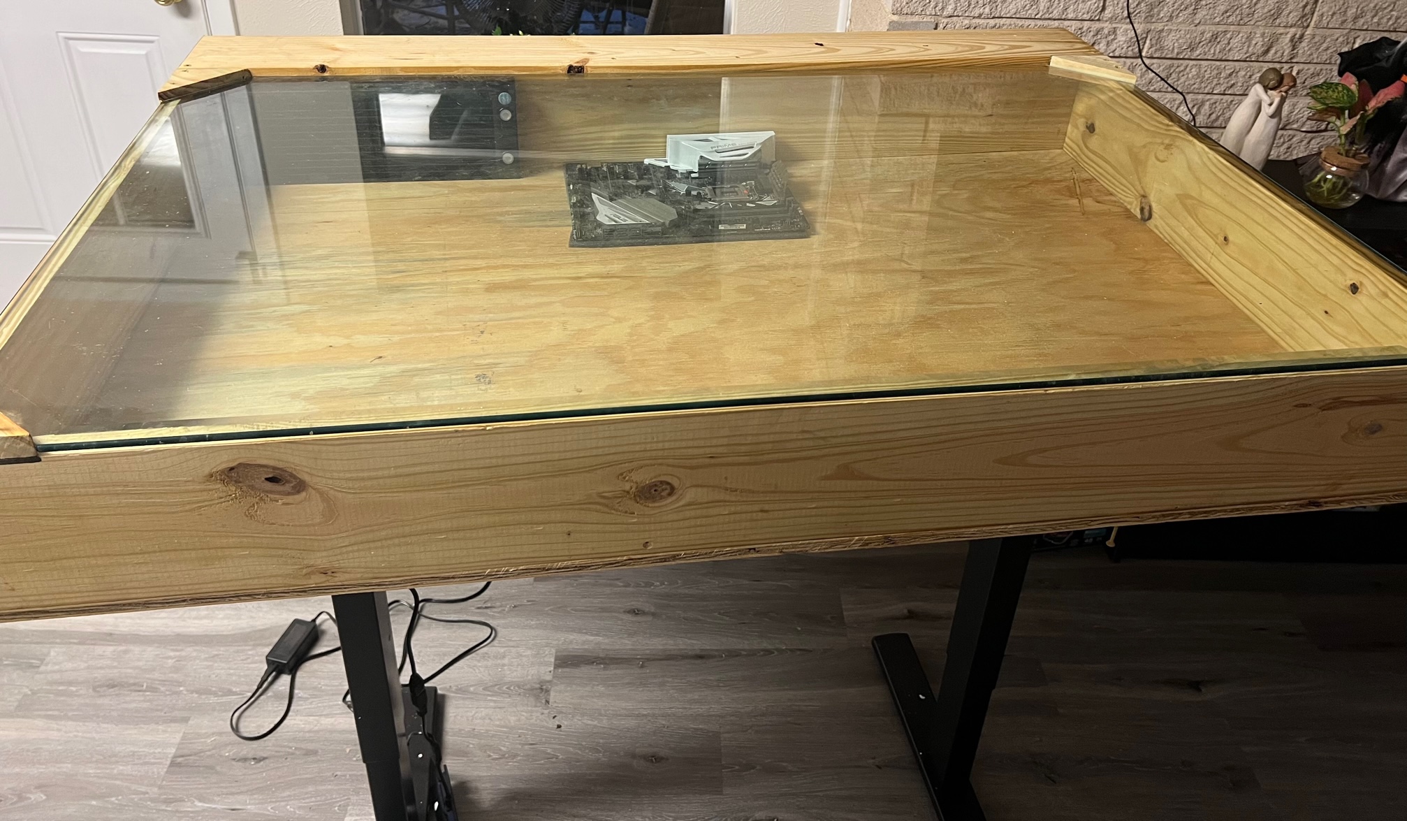 Building a Custom Desk with PC and Hard Tube Water Cooling Inside