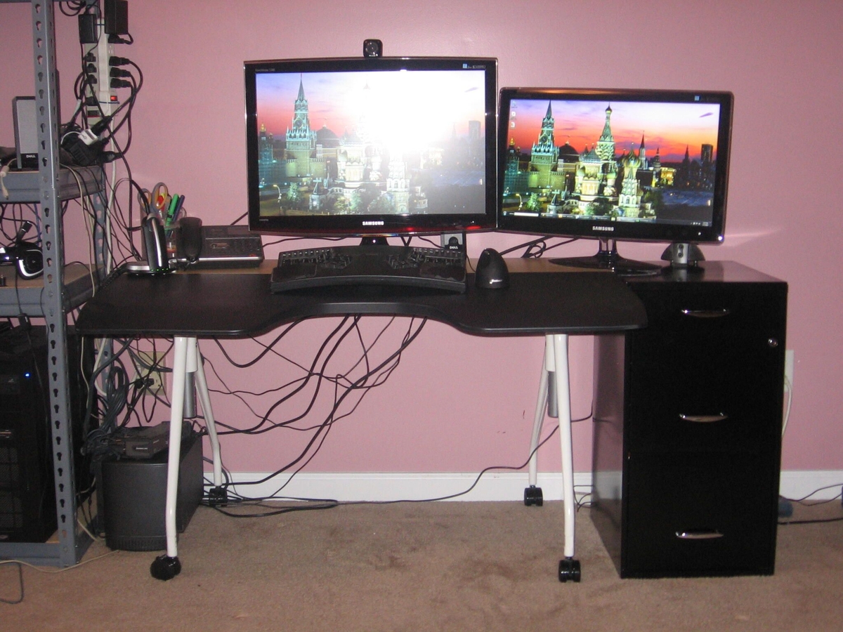 Spotlight: Herman Miller Envelop Desk | TechRepublic