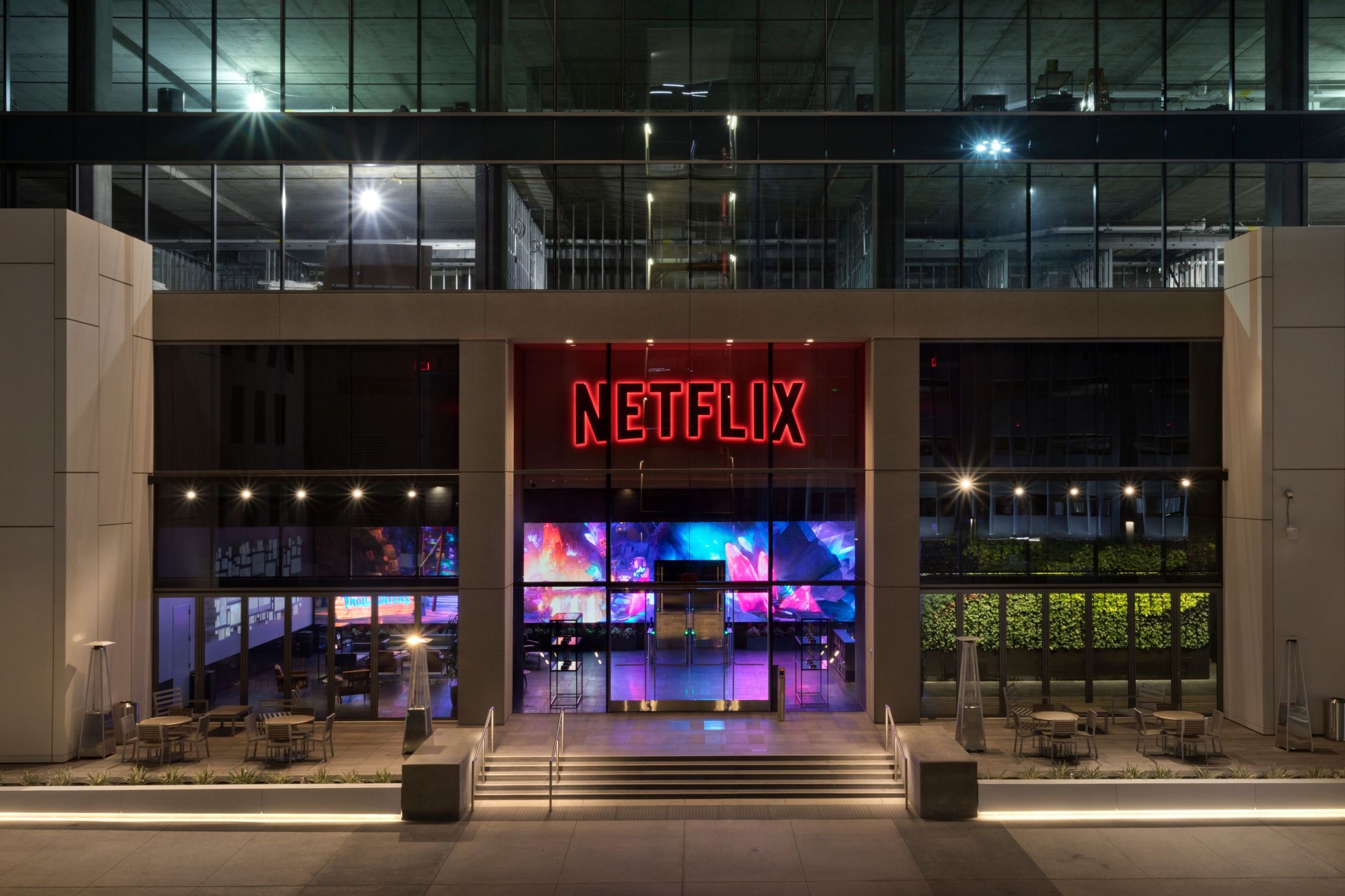 Netflix signs Microsoft as technology and sales partner for ad