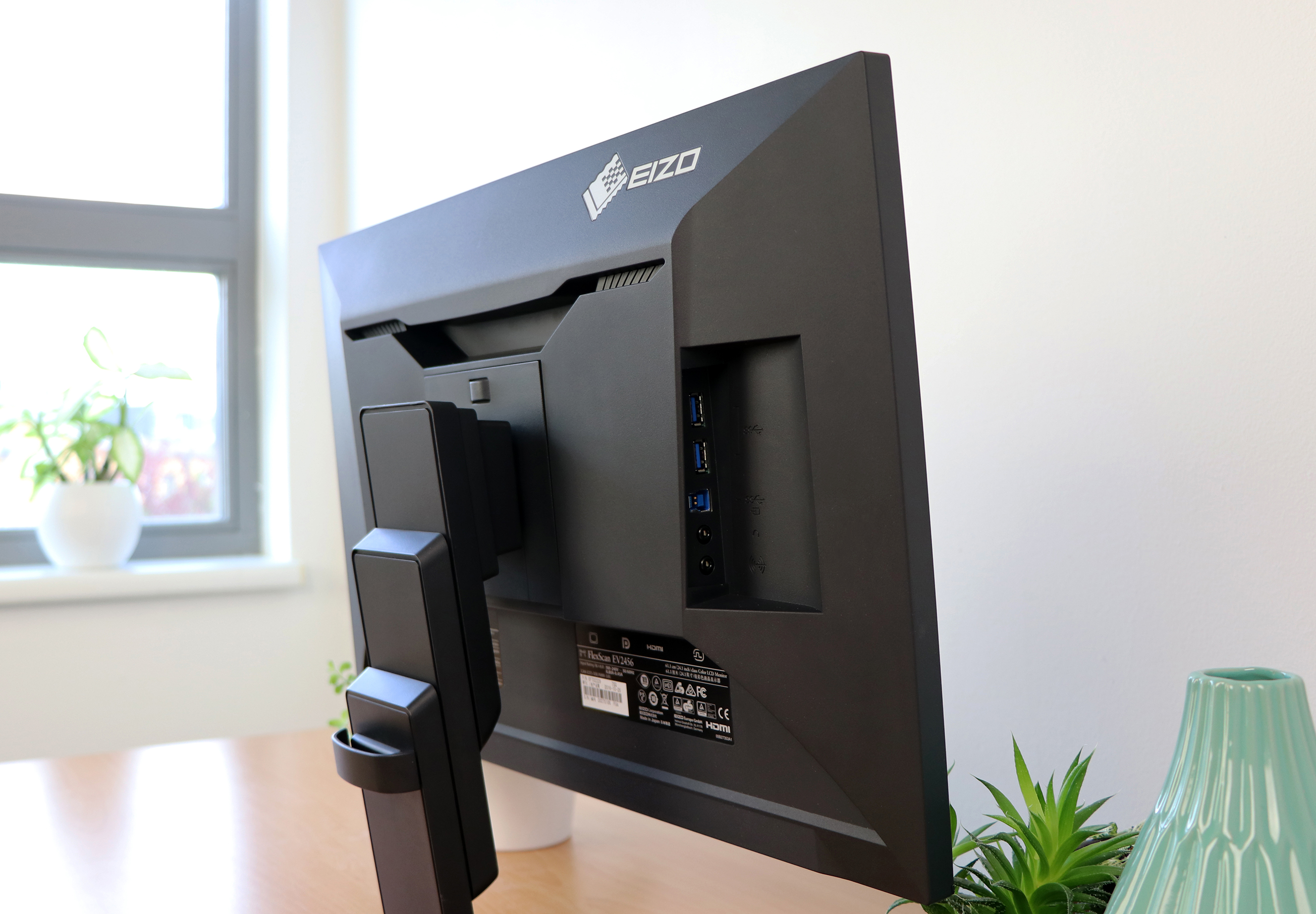 Eizo FlexScan EV2456 Zwart - Foritain - Product reviews - Tweakers