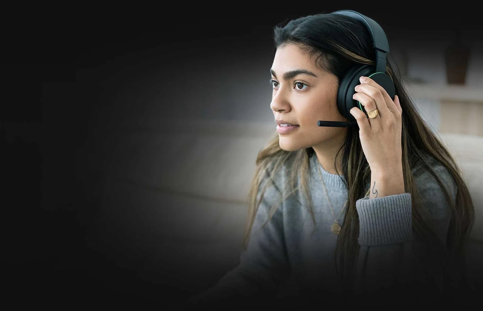 Enjoy Customisable Audio Experience With Xbox Wireless Headset