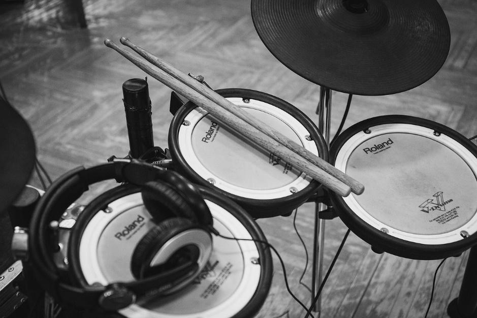 The 5 Best Reasons to Buy an Electronic Drum Set