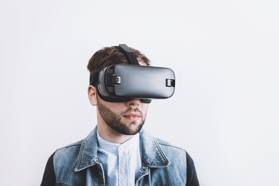 What You Should Know About VR Goggles?