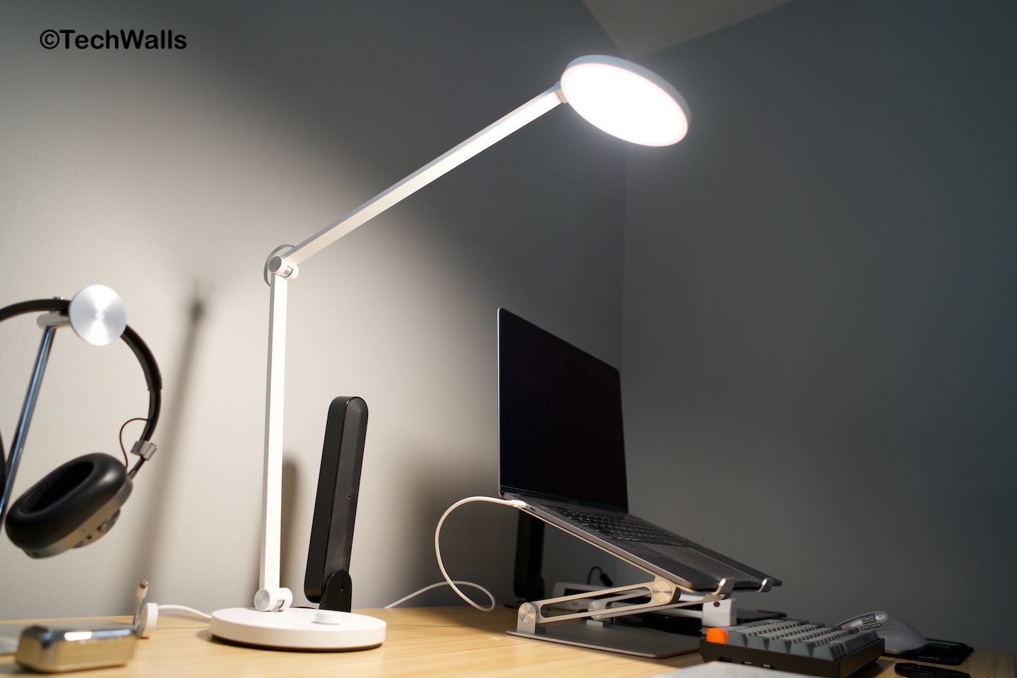 Xiaomi Mi Desk Lamp Pro MTJD02YL Review The Best Smart Lamp with