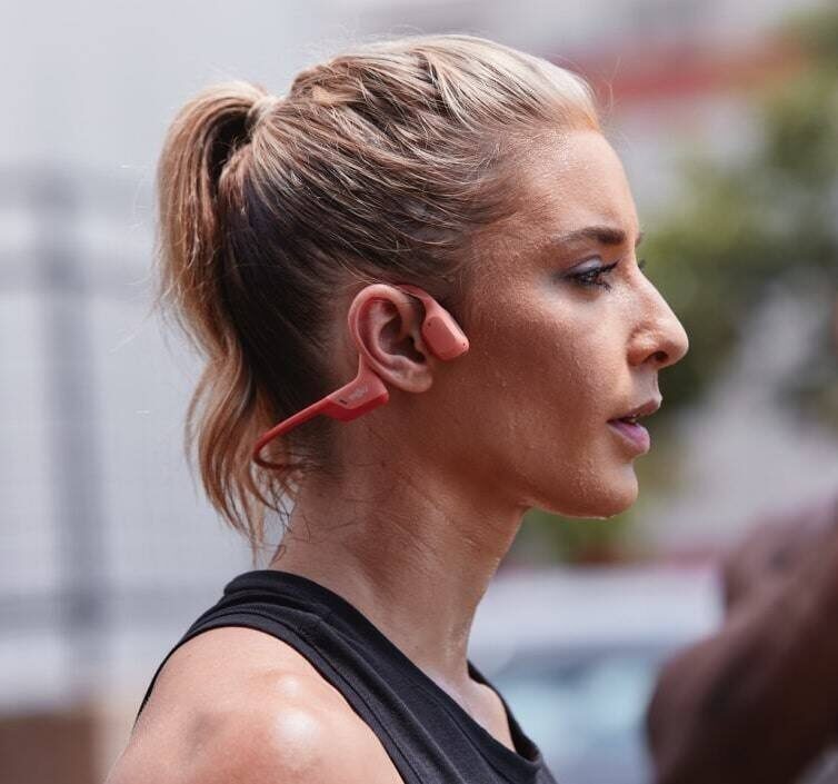 LG C1 Vs Philips 806 Which TV Should You Choose!