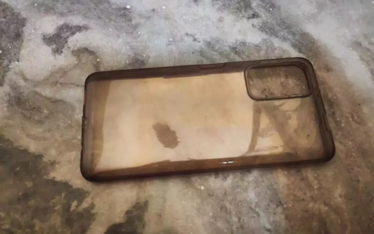 How to Clean Silicone Phone Case Quick Tips TechWhis