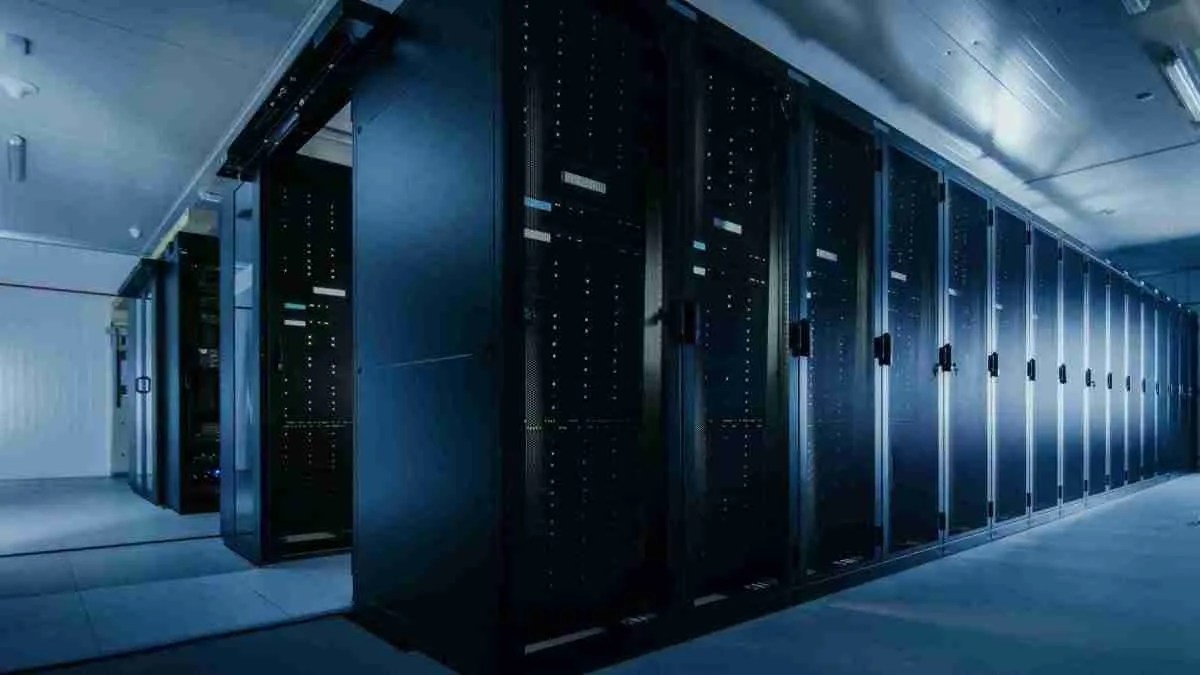 What is a Data Definition and Uses of Data Server Rack