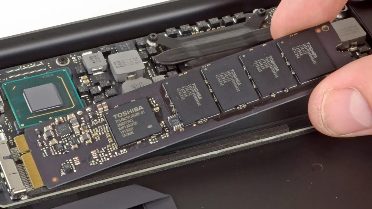 What is MacBook Air SSD Replacement cost in India? Get answer Here