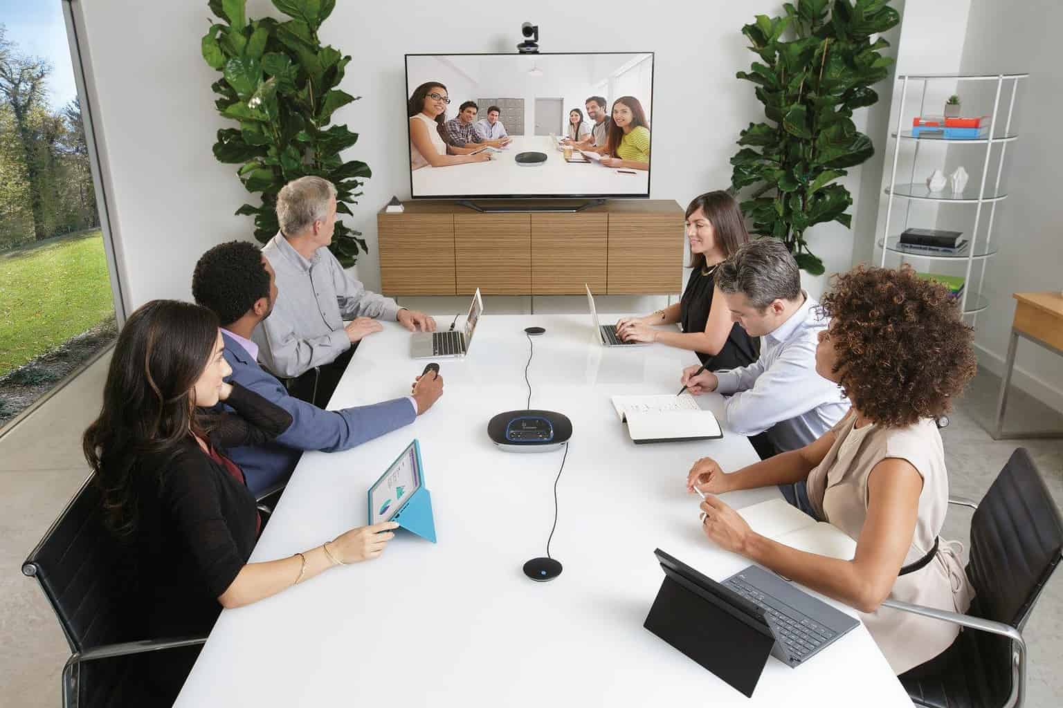 Top 6 video conferencing benefits TecInteractive