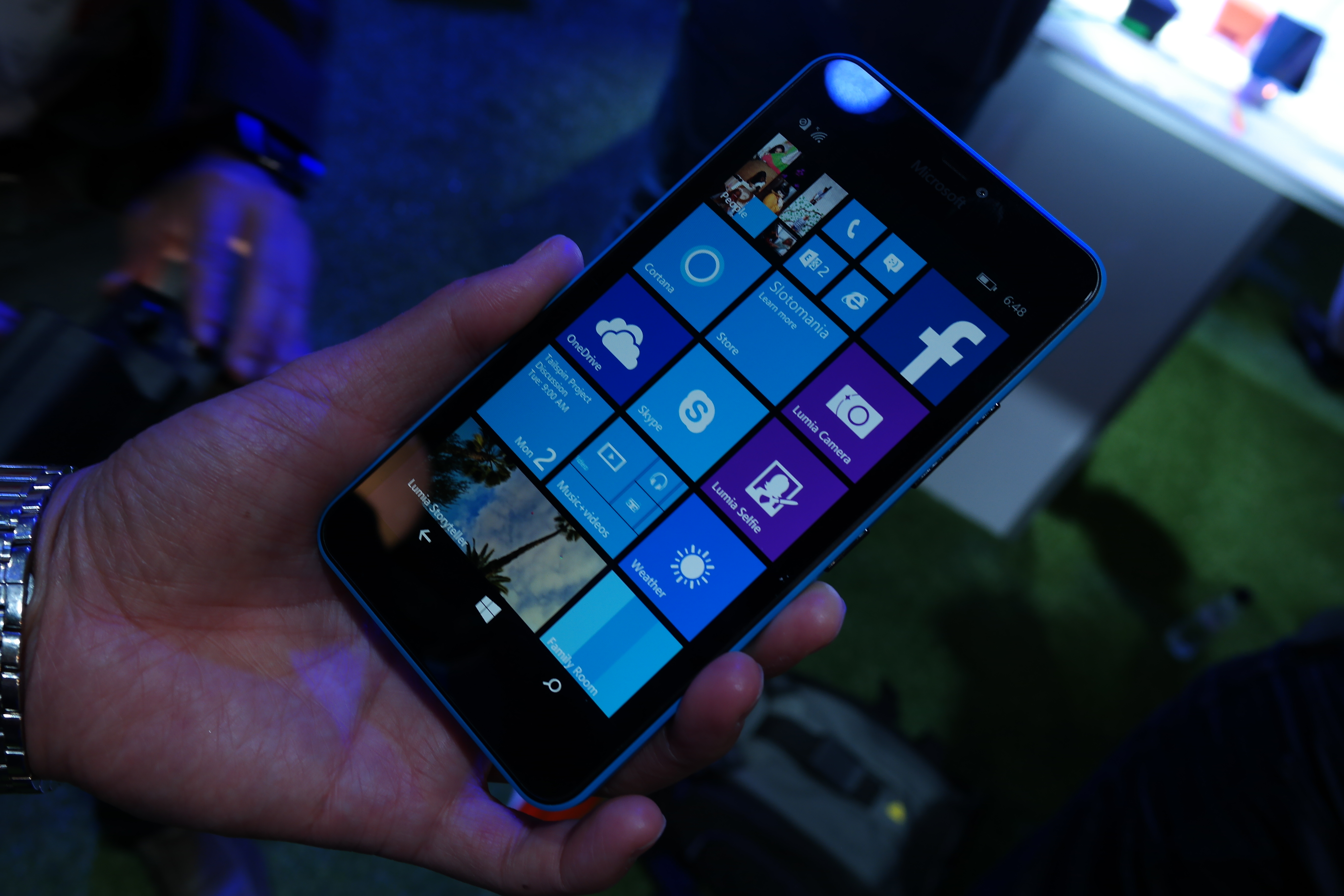 Los Lumia 640 y 640 XL son los nuevos teléfonos de Microsoft