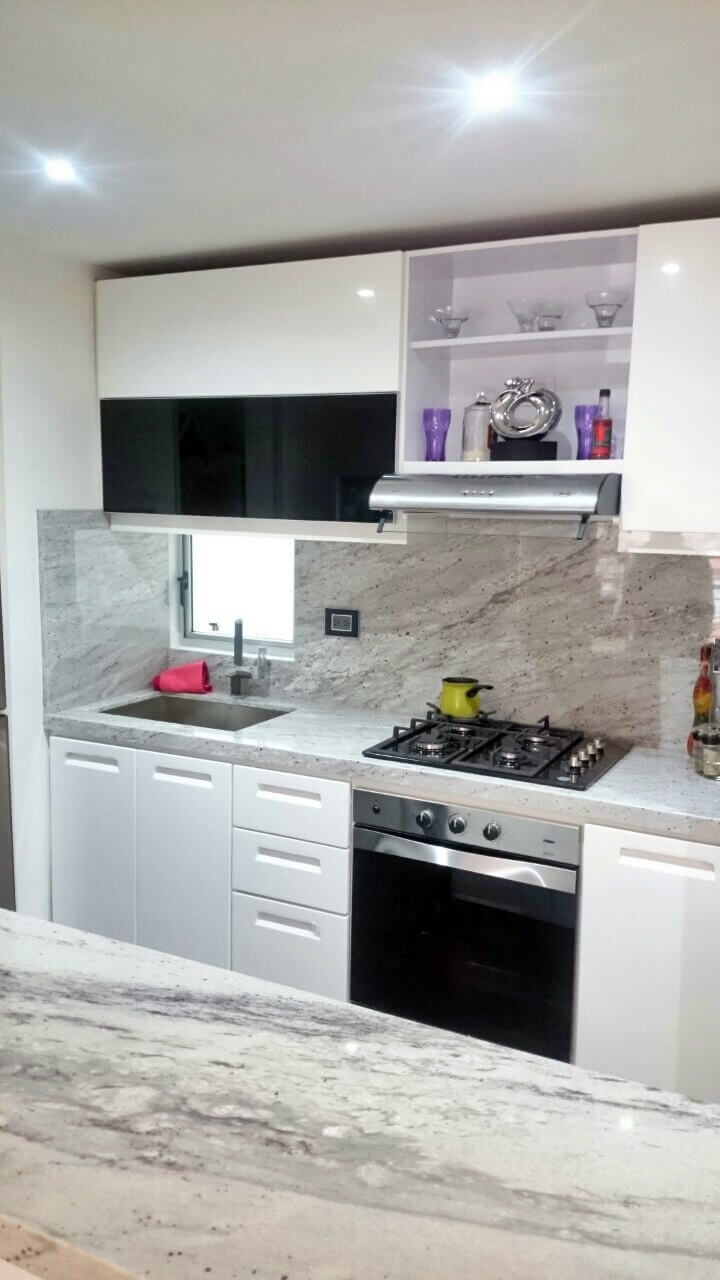 Dentro de esta tipología de. Este granito va a la perfección con una cocina más tradicional si. Mesones en granito natural para tu hogar TecniCocinas Ospinas Ltda.