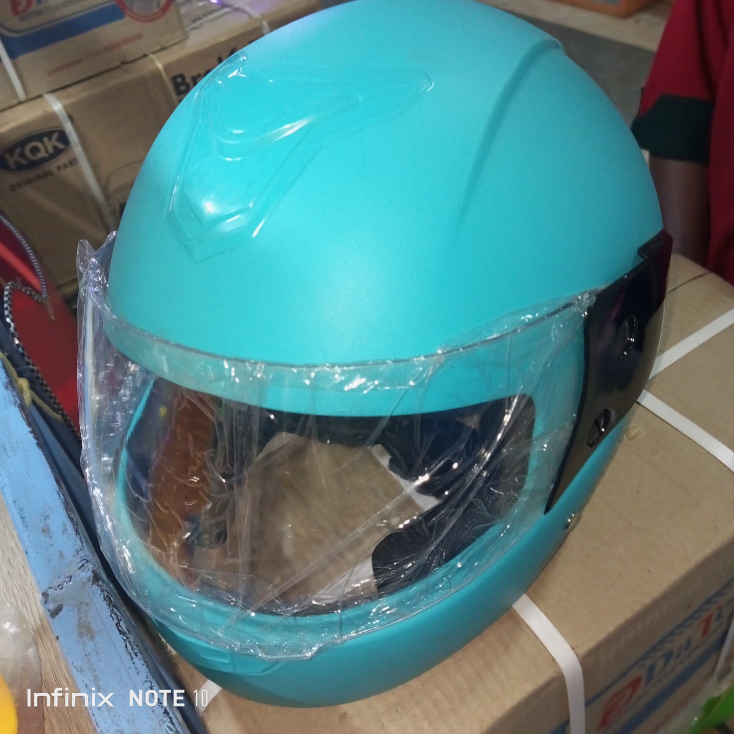 Swara rider helmet Tekiria General Suppliers LTD