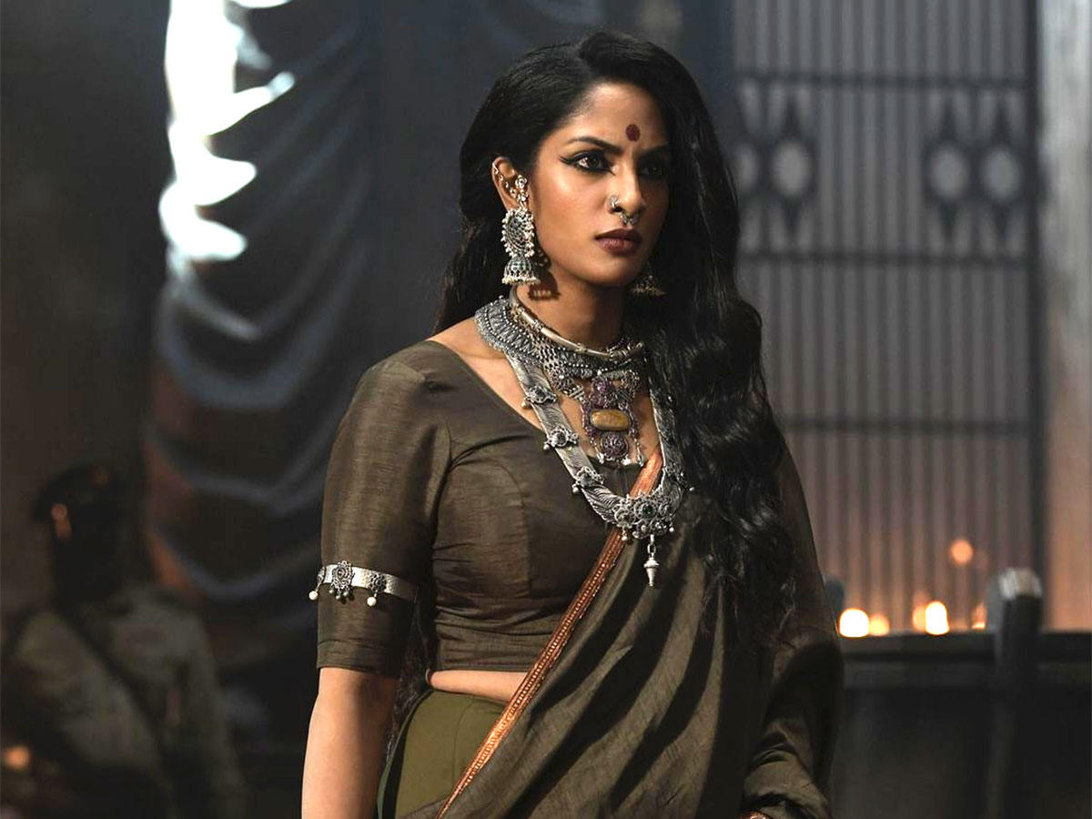 Sriya Reddy's role to be more powerful in Salaar 2! - TeluguBulletin.com