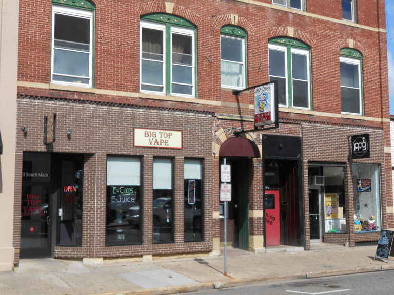 121123 Main Street South, River Falls WI