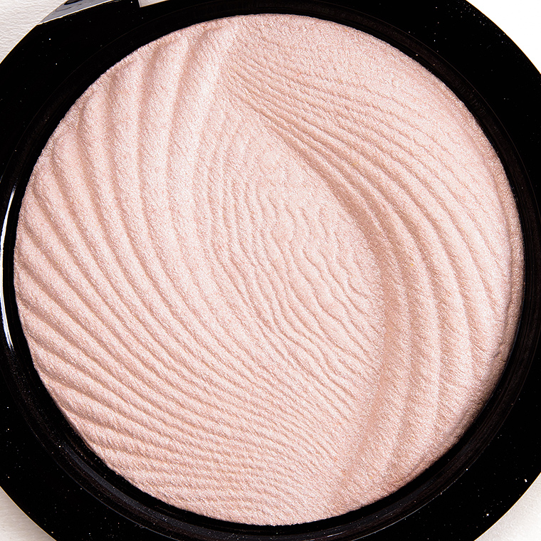 Makeup Revolution Radiant Lights Vivid Baked Highlighter Powder Review