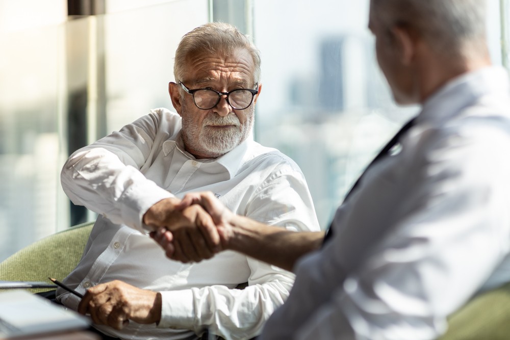 Financial Advisor vs. Wealth Manager What to Choose