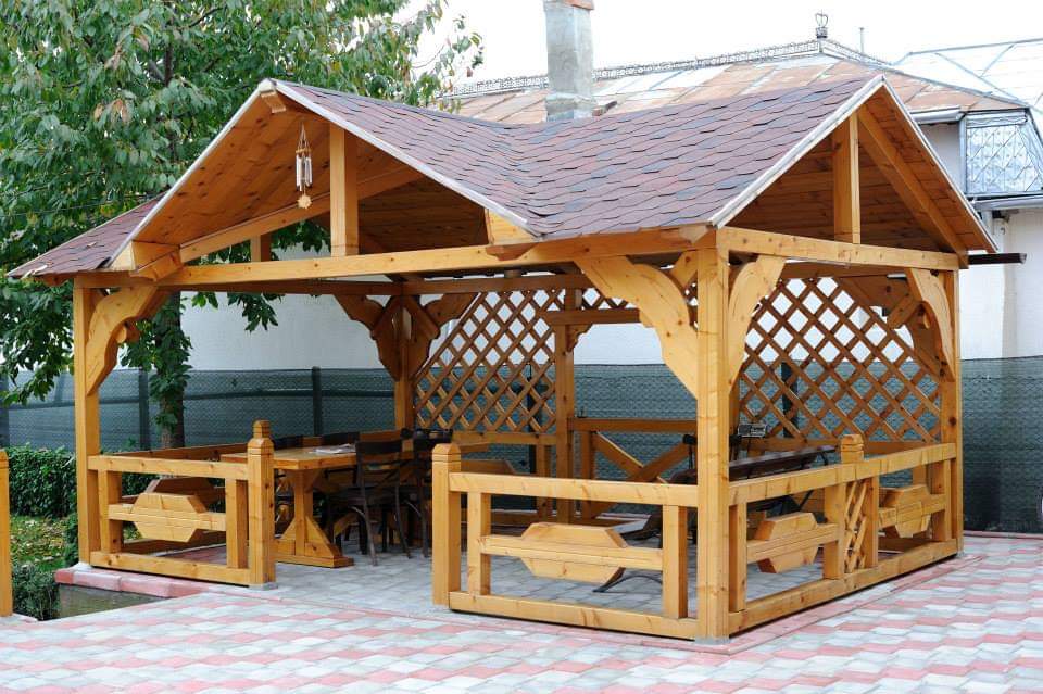 Foisoare din lemn personalizate Foisoare din lemn, Garduri din lemn, Terase din lemn