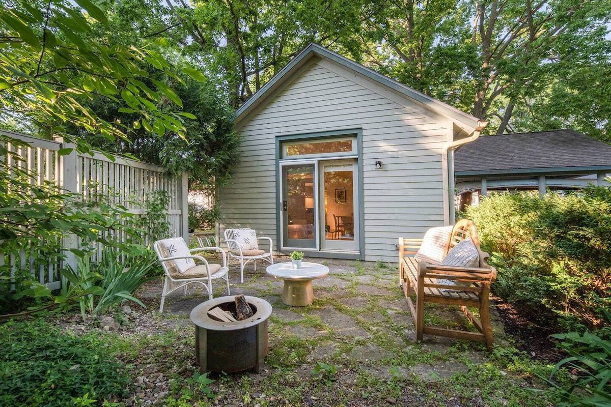 The 9 Best Airbnbs in Madison, Wisconsin Territory Supply