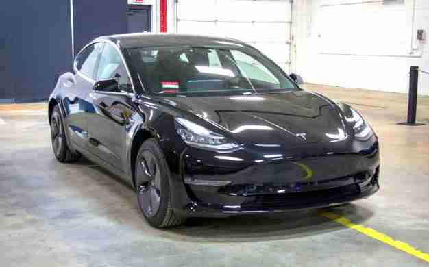 Por fin tenemos un vídeo del Tesla Model 3 2021 a todo detalle