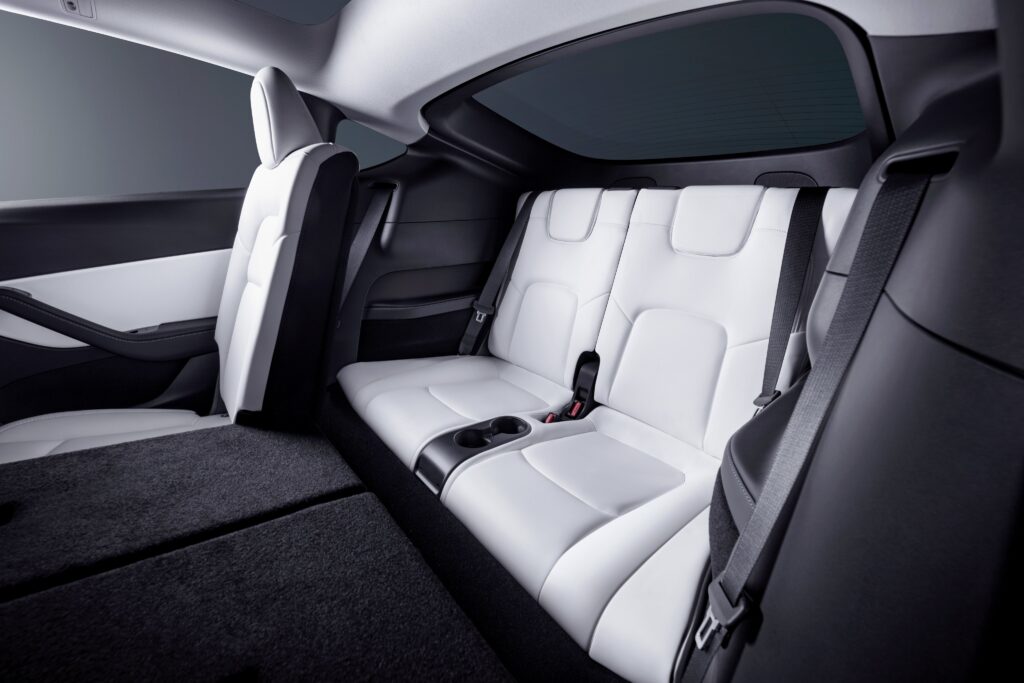 Tesla Model Y Standard Range RWD and 3rdrow seats are here (specs