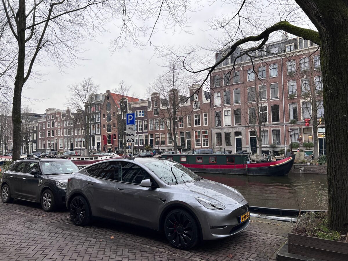 Tesla Model Y Quicksilver color is a hit in Europe, looks fantastic in