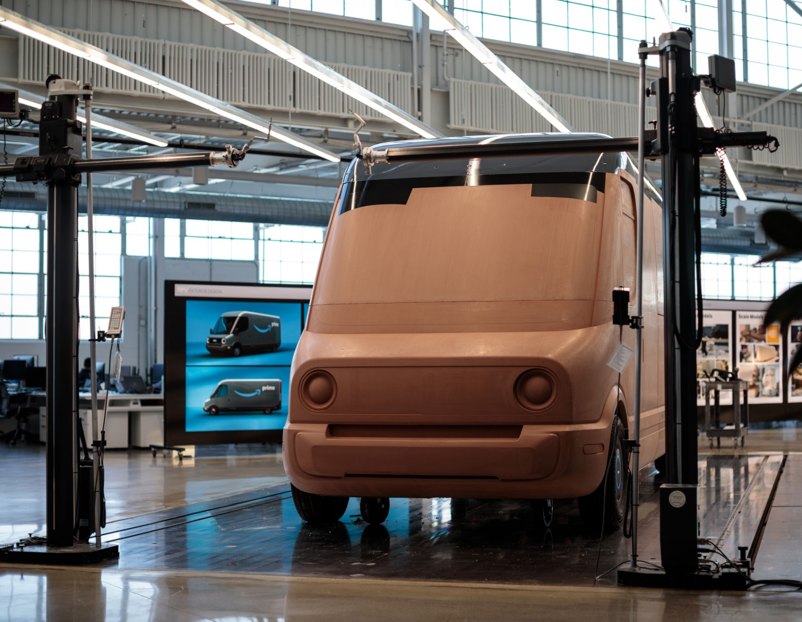 Amazon reveals design of its Rivianpowered electric delivery van
