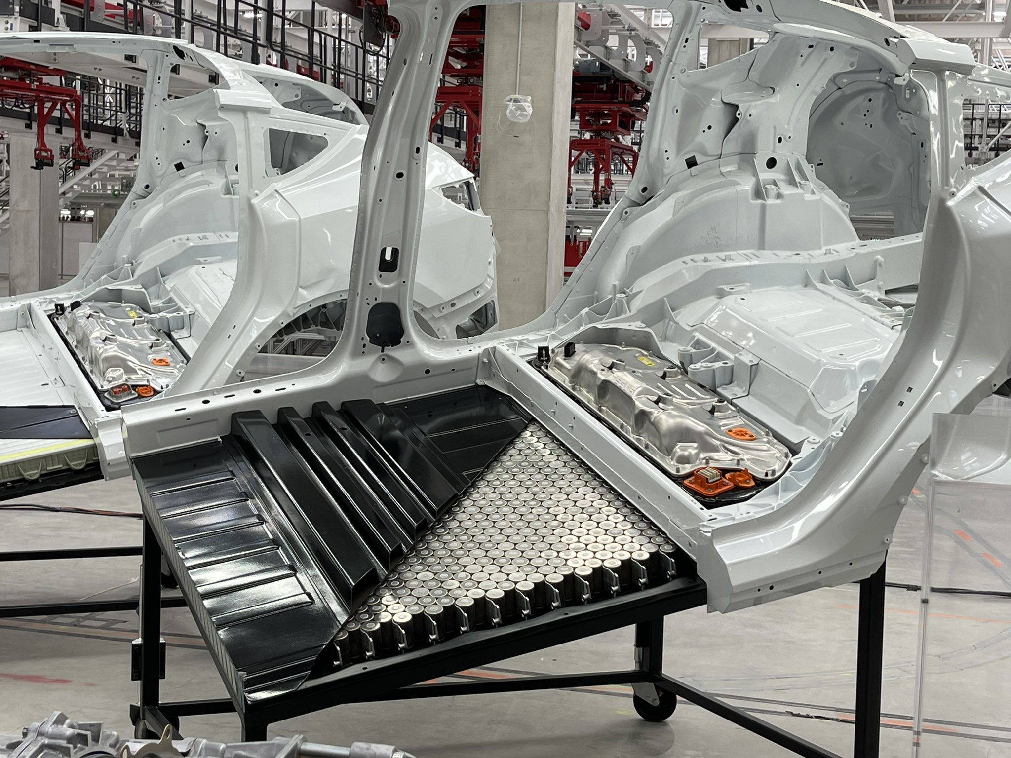 Tesla Model Y structural battery pack referenced in updated Owner’s Manual