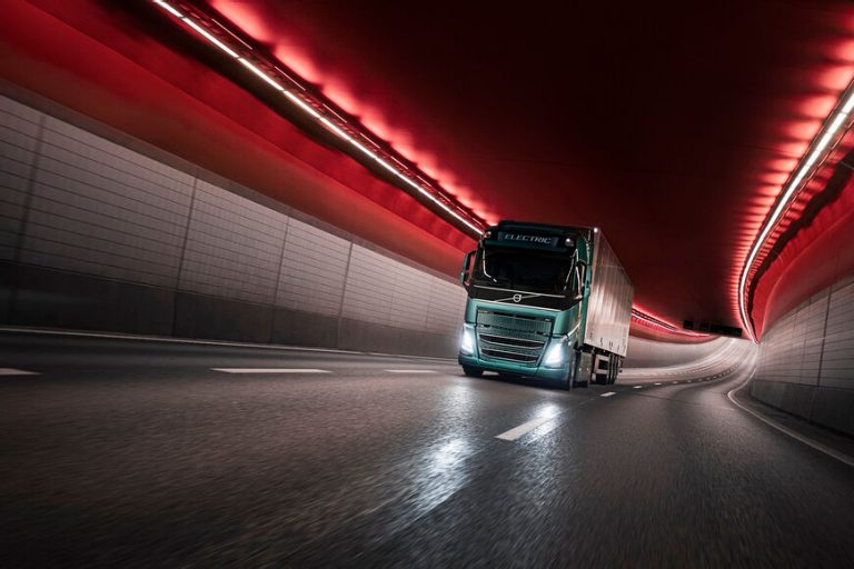 Volvo Trucks starts production of electric semis