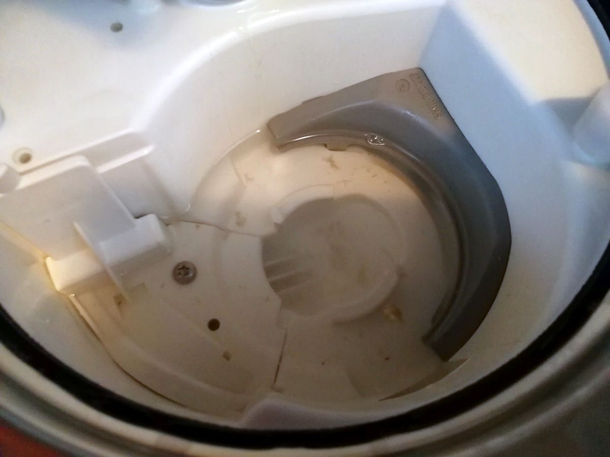 Pumpensumpf Spülmaschine
