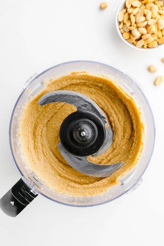 How to Make Peanut Butter in Only 5 Minutes (1 ingredient!) Texanerin