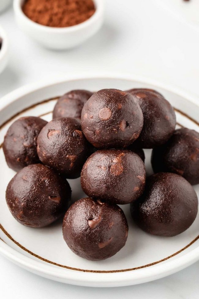 Cocoa Balls (5 ingredients + minutes!) Texanerin Baking