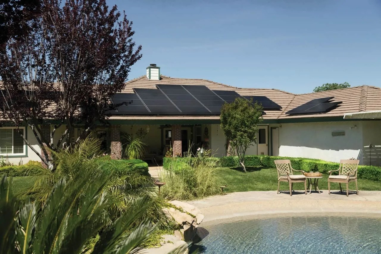 How Solar Panels Work On The Rooftop? Texas Patio Builder