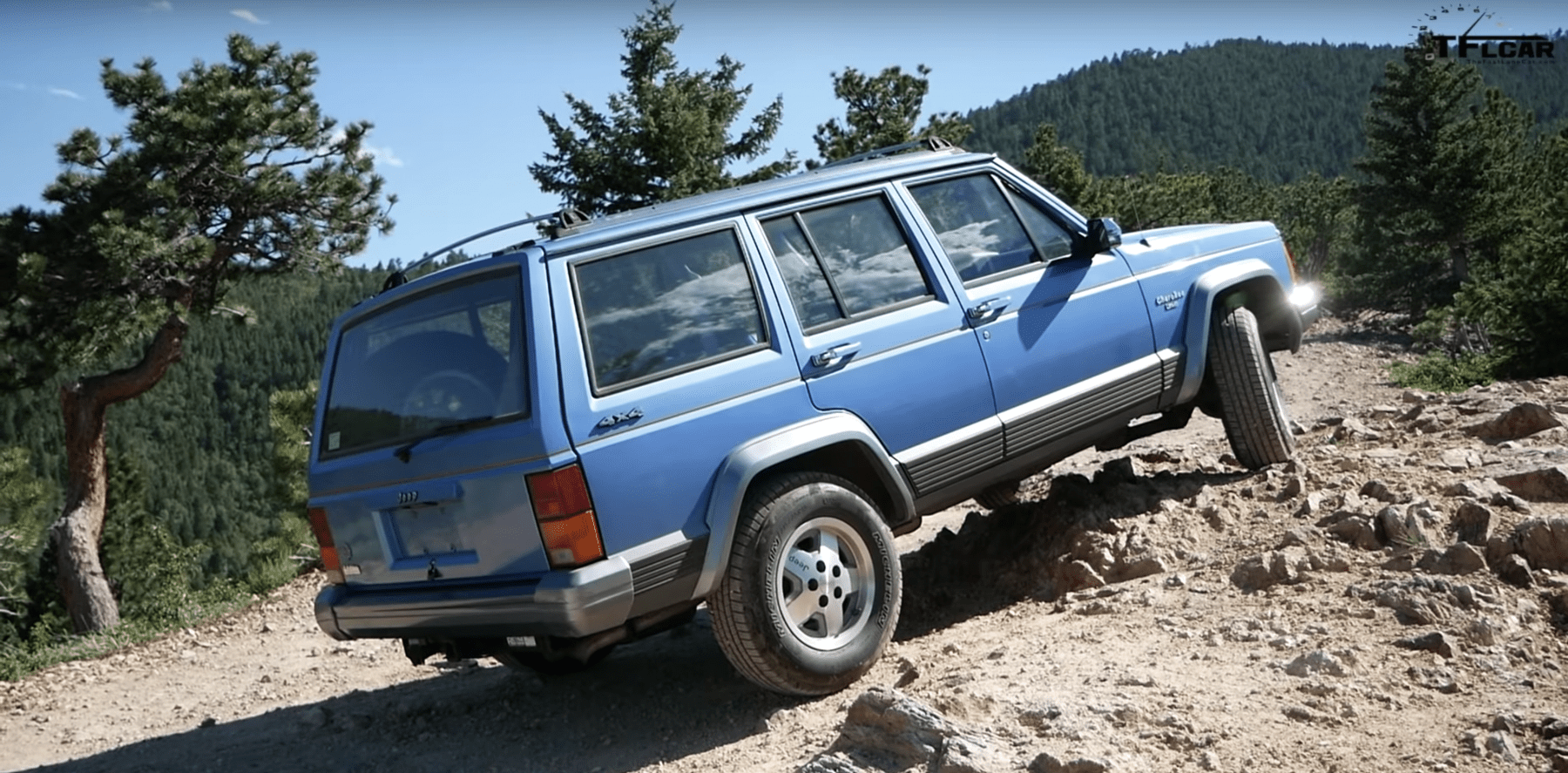 2019 Jeep Cherokee Trailhawk Elite vs. 1991 Cherokee Laredo Technology