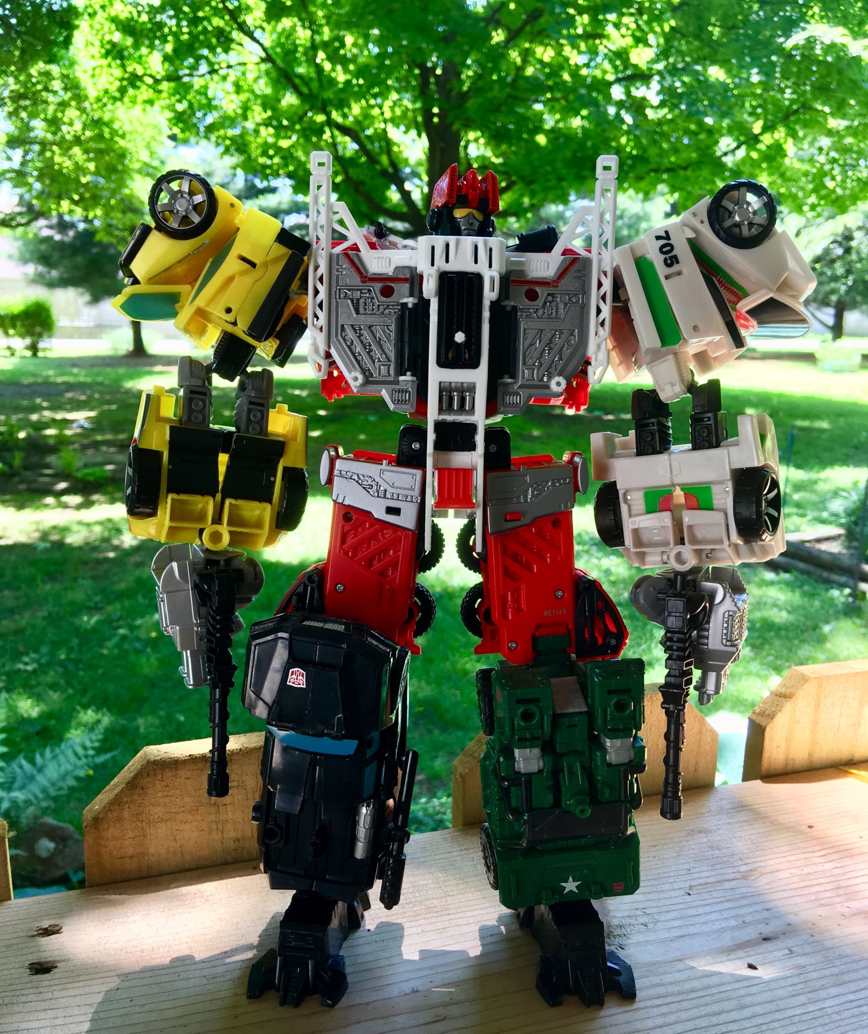 Power of the Primes Voyager Inferno Page 2 TFW2005 The 2005 Boards